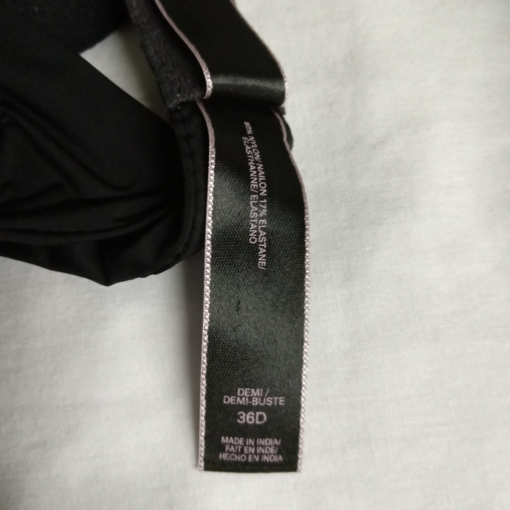 VS Black Demi Bra/Size 36D - Picture 2 of 5